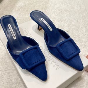 ❌SOLD❌ Royal Blue Manolo Blahnik Maysale